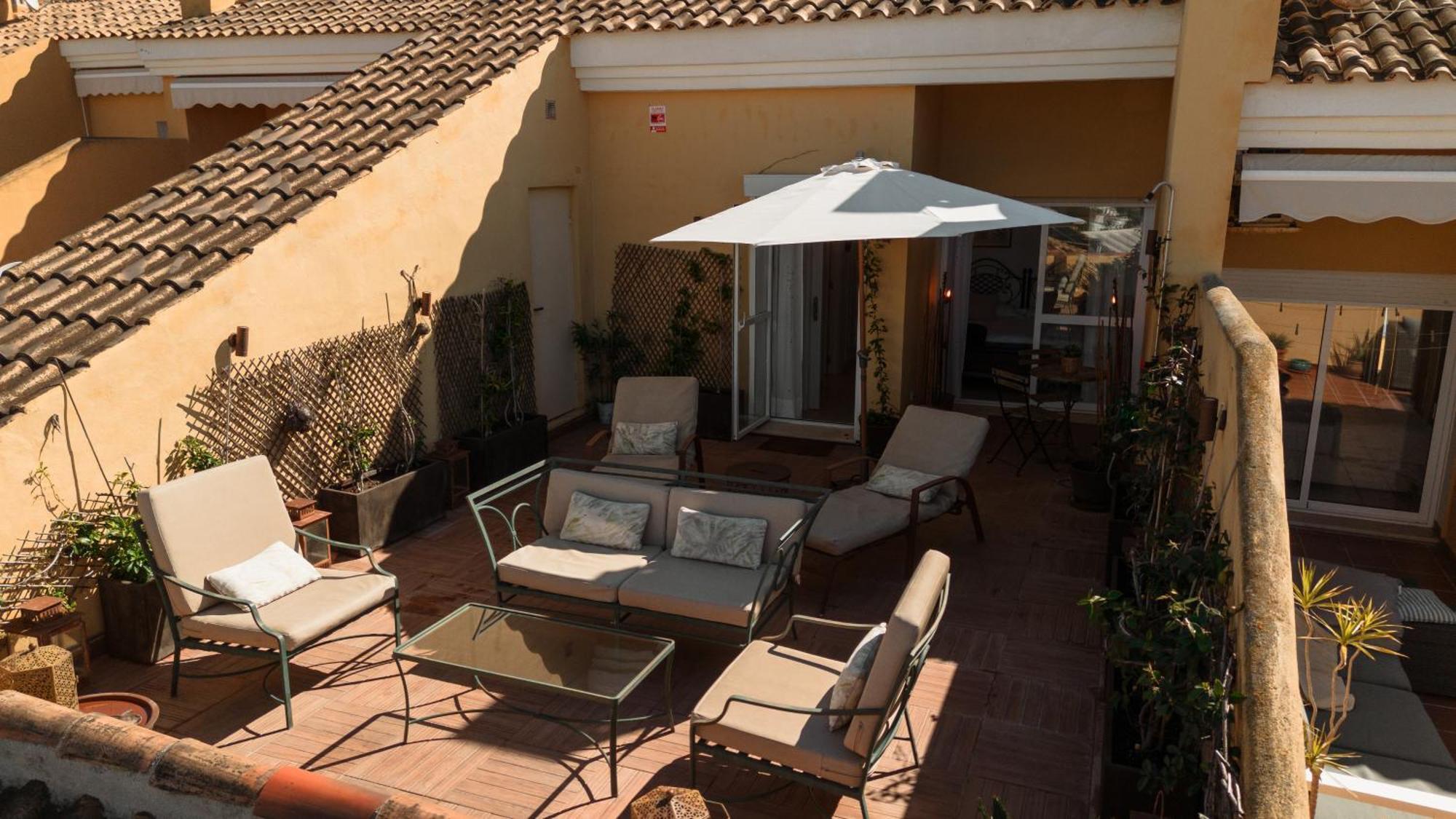 Apartment Beautiful Beachside Duplex With Amazing Sea Views *