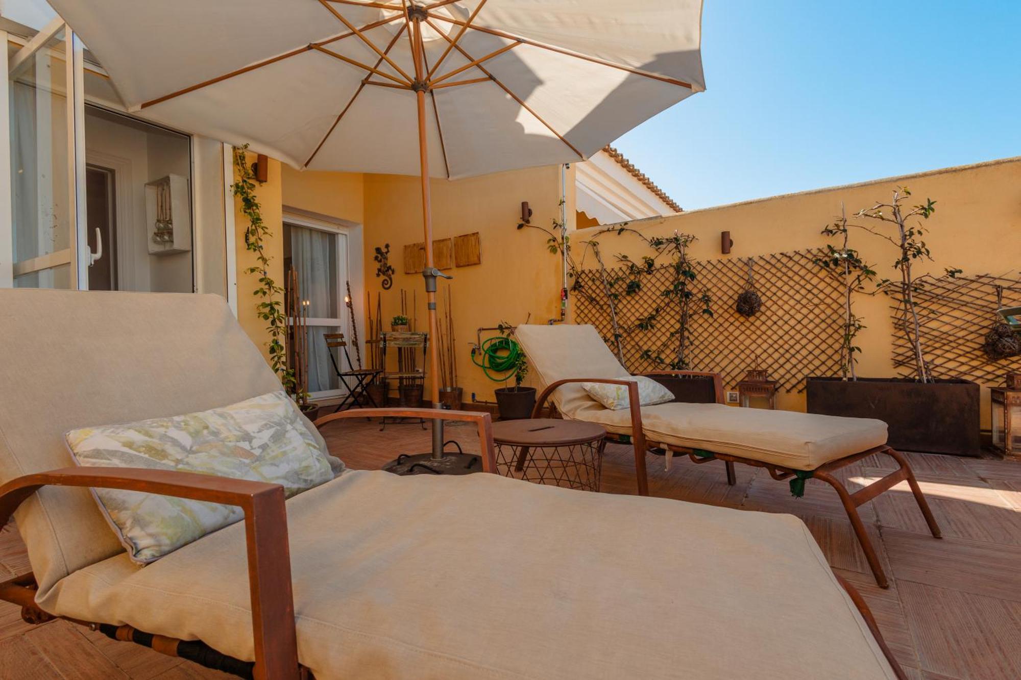 Beautiful Beachside Duplex With Amazing Sea Views *