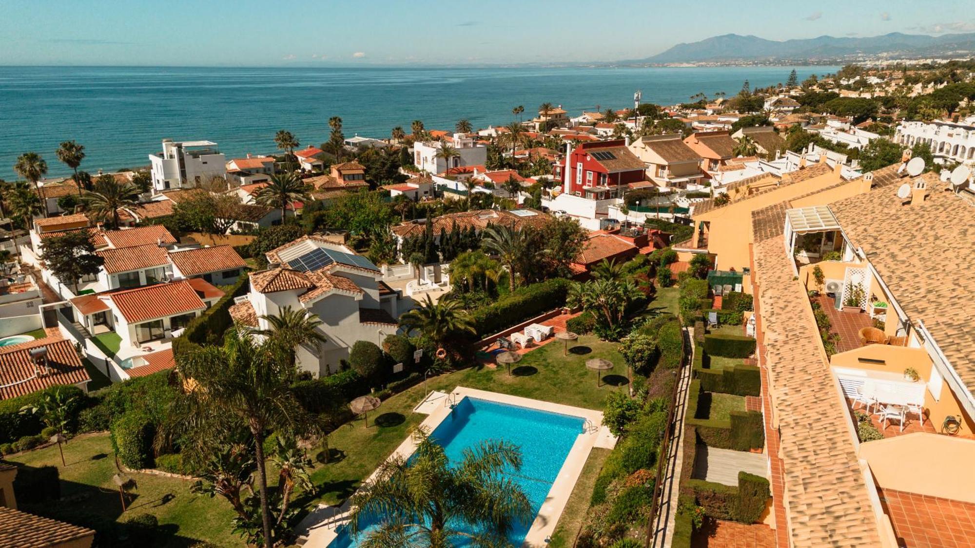 Beautiful Beachside Duplex With Amazing Sea Views * Marbella