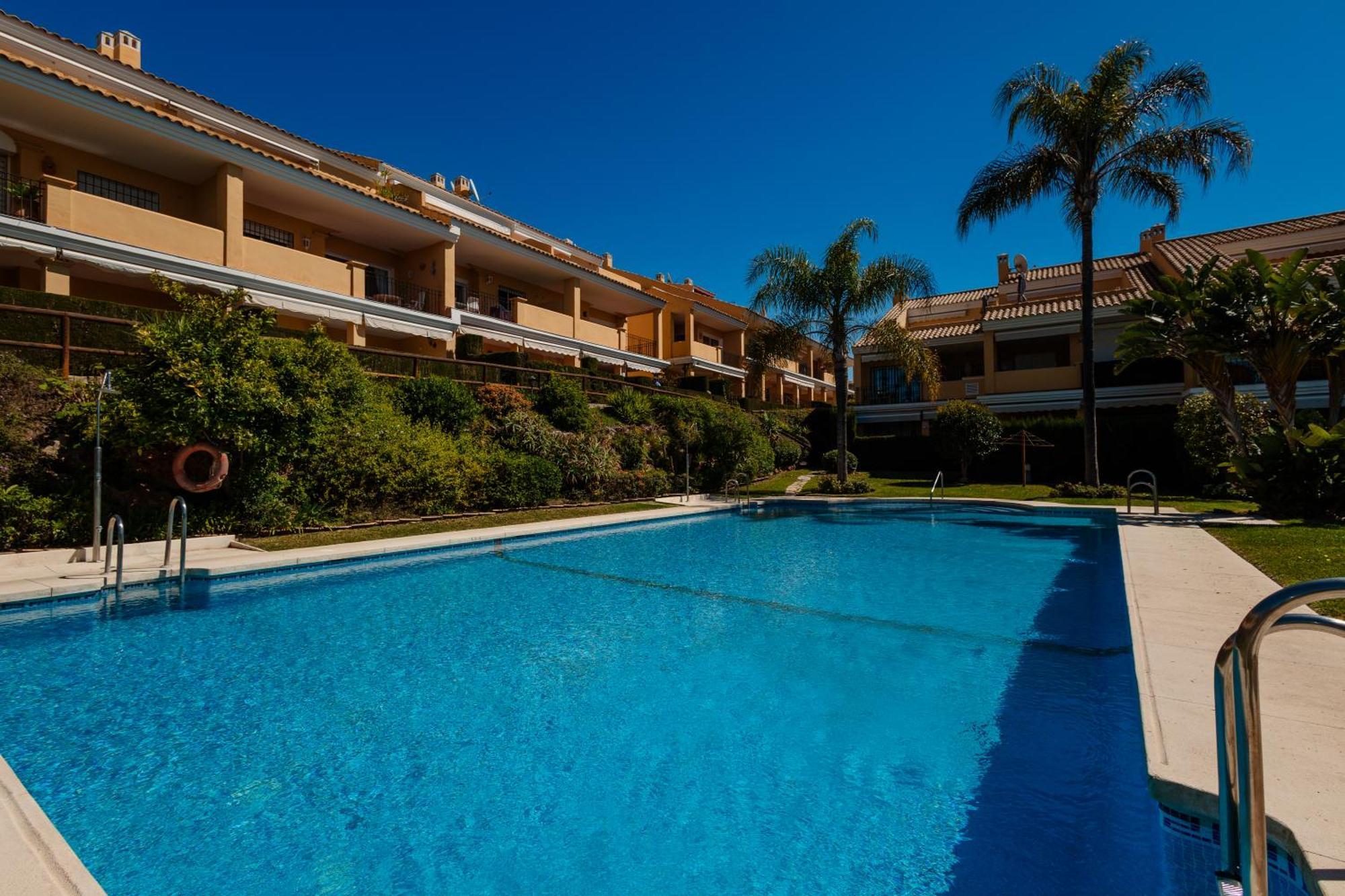 Beautiful Beachside Duplex With Amazing Sea Views Marbella